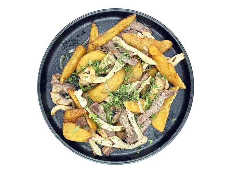 Картофель с говядиной и грибами